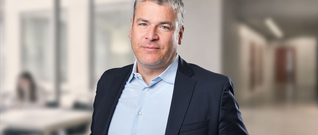 Portrait Marc Holitscher